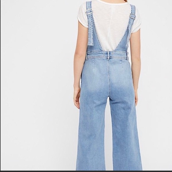 $128 Free People A line overalls in beach blue - Picture 5 of 8